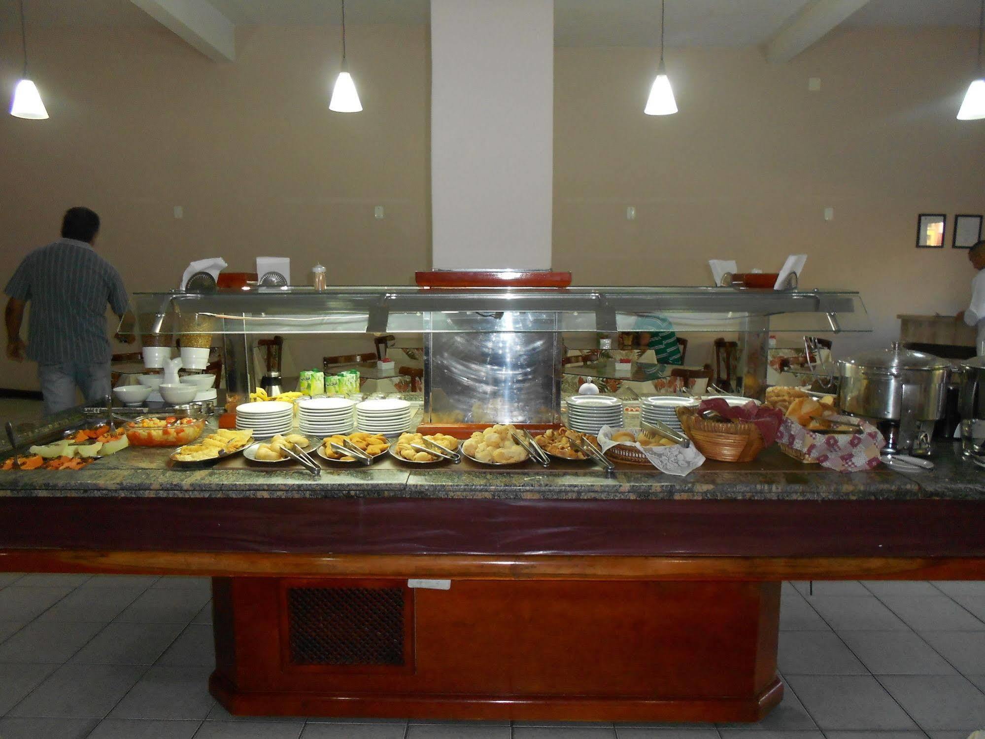 Hotel Colossi 3*