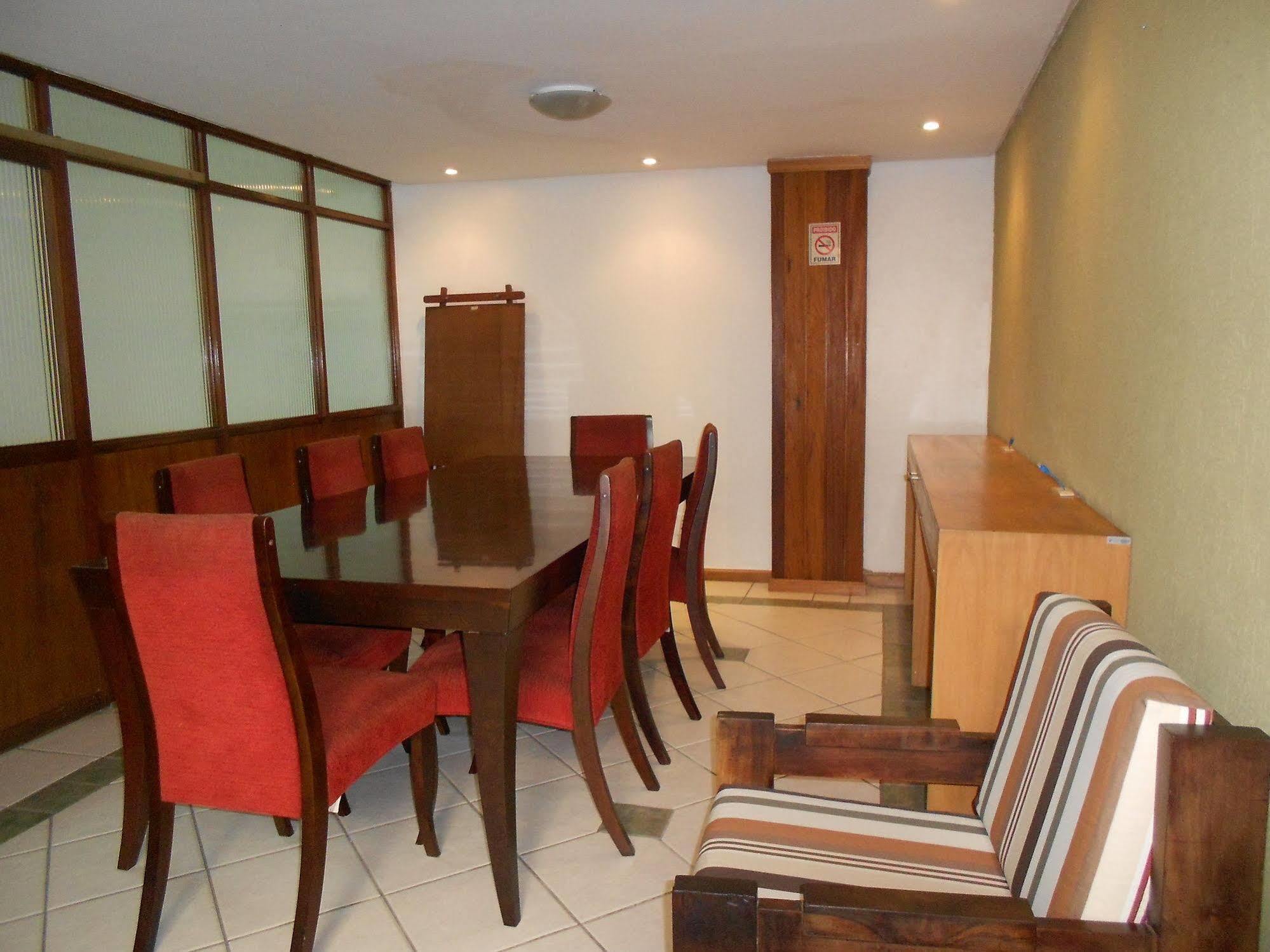 Colossi Hotel